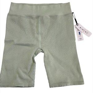 Calvin Kleins Womens Performance Shorts Sz XL